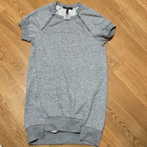 Grey long sweatshirt